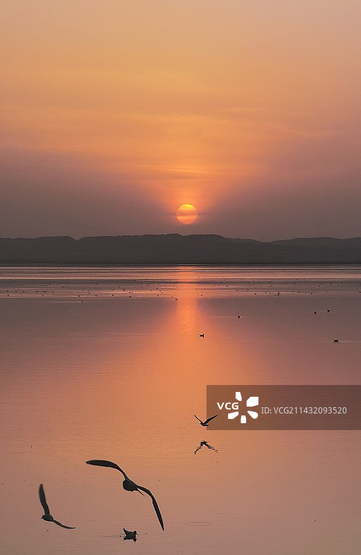 大漠孤烟直，长河落日圆图片素材