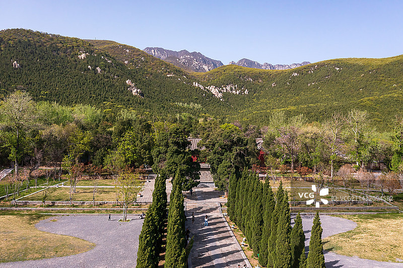 世界遗产天地之中古代历史建筑群之会善寺航拍  郑州市 登封市 少林寺 禅宗图片素材