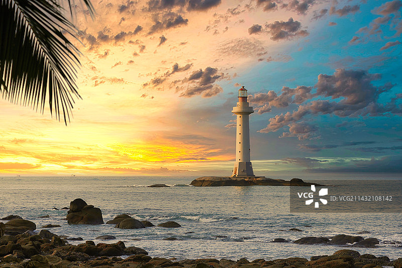 三亚大小洞天的灯塔图片素材