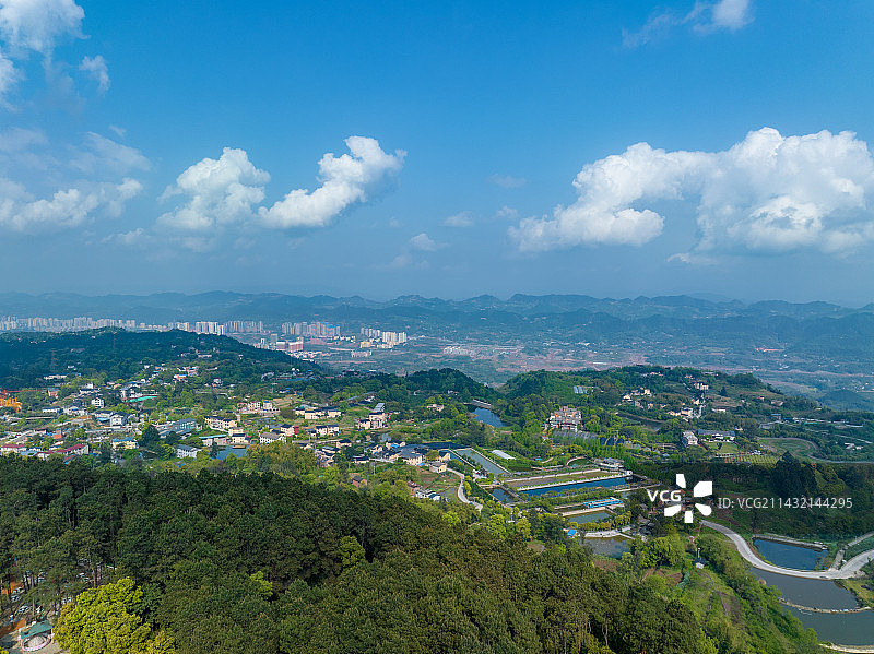 航拍重庆云篆山白昼风光图片素材