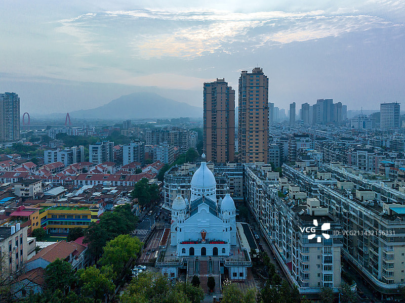 航拍福建漳州古城基督教福音堂教堂图片素材