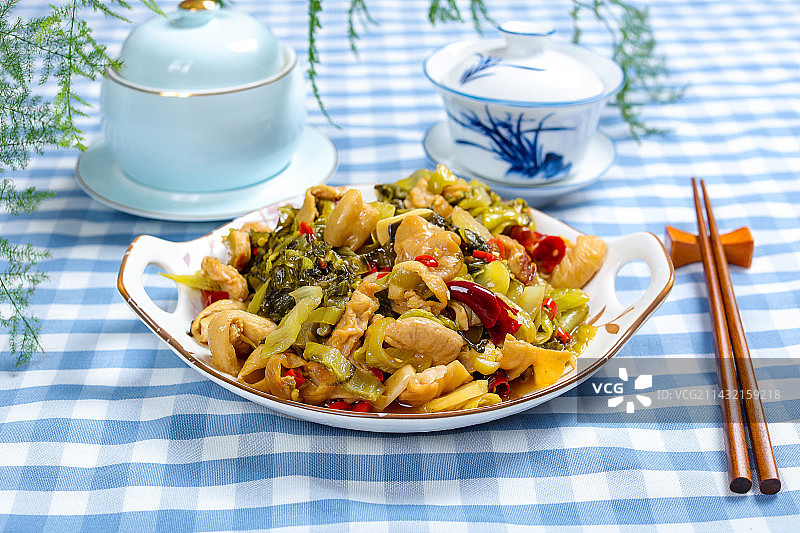 美味下酒菜酸菜炒猪大肠图片素材