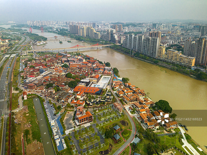 航拍福建漳州龙江岁月休闲旅游区图片素材