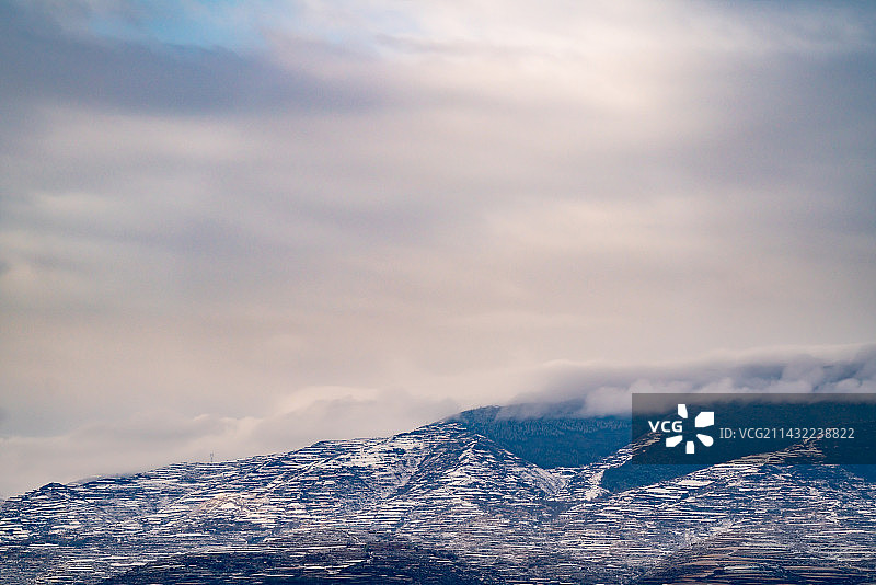 兰州市北侧大尖山雪景图片素材