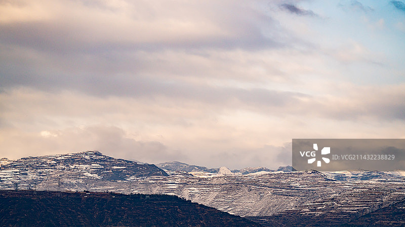 兰州市北侧大尖山雪景图片素材