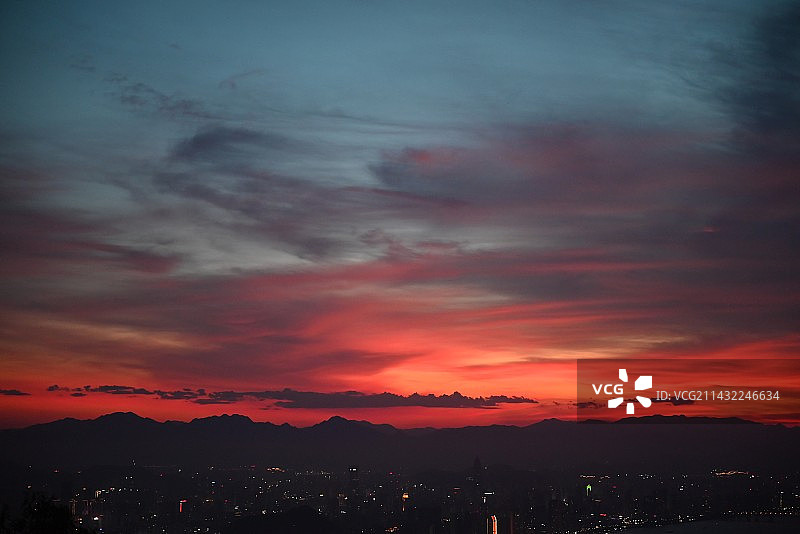 末世感晚霞图片素材