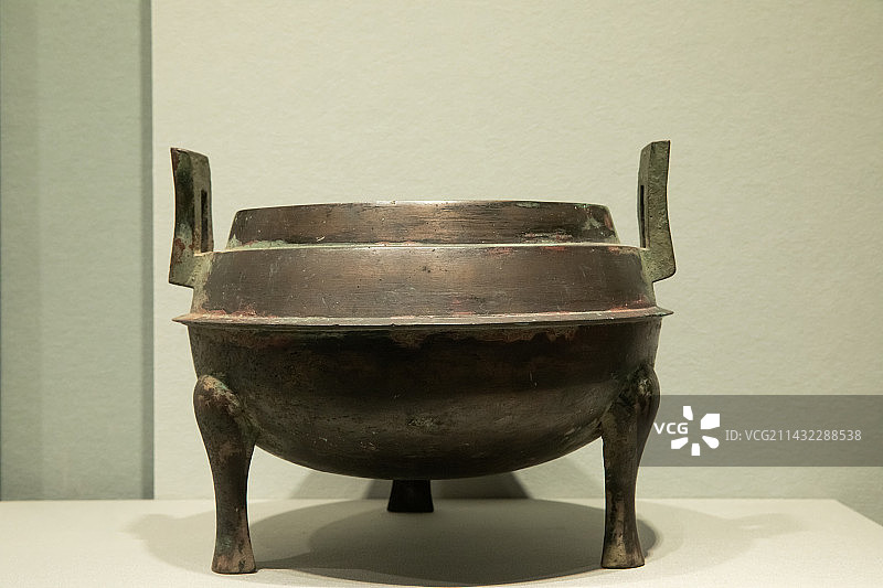 太原市山西博物馆安邑宫鼎西汉后元四年公元前160年山西省洪洞县李堡村出土图片素材