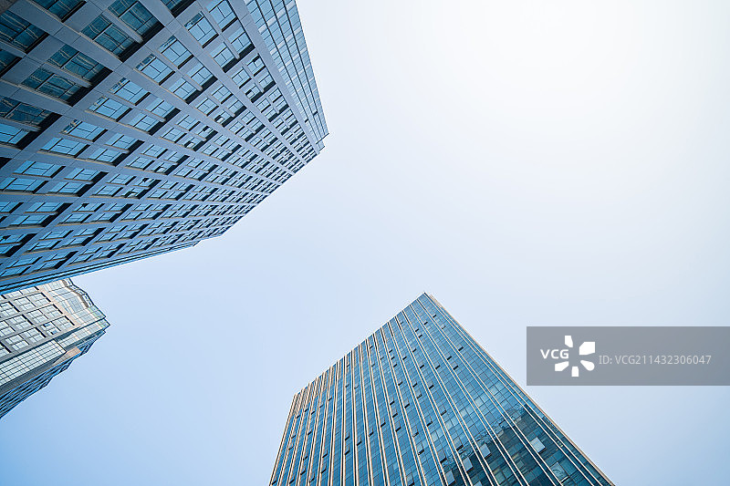 低角度仰拍佛山智慧新城图片素材