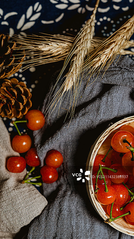 樱桃水果棚拍新鲜红色酸甜广告图片素材