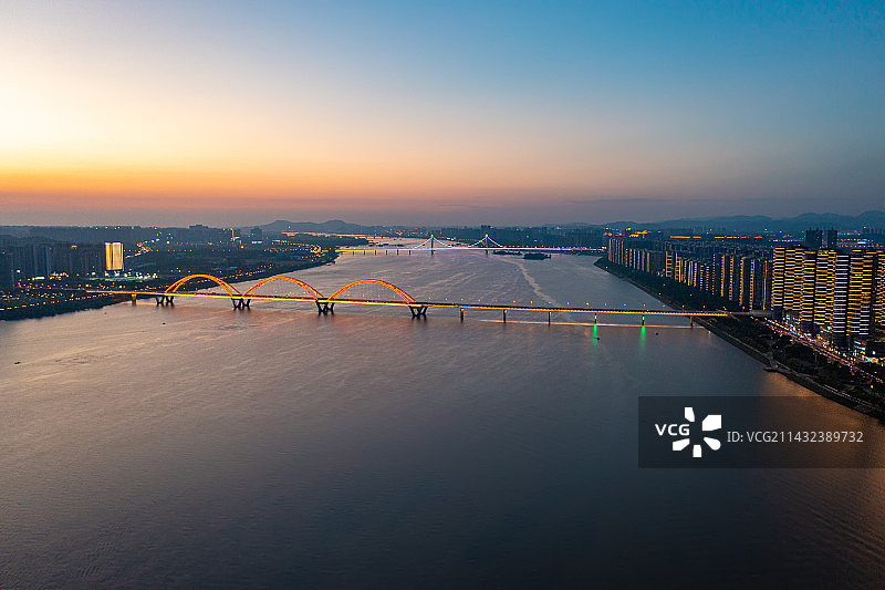 航拍长沙北辰三角洲城市夜景图片素材