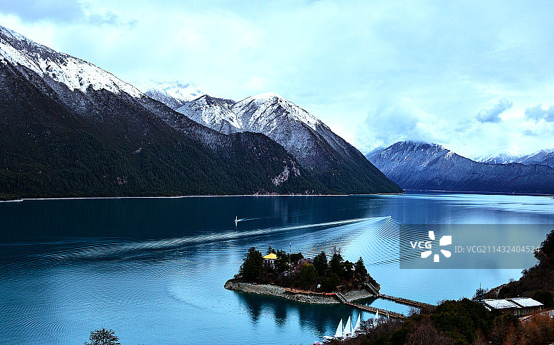 林芝巴松措图片素材
