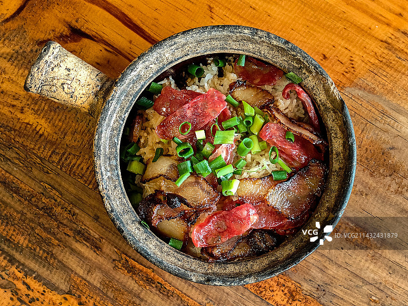 江门开平关氏煲仔饭图片素材