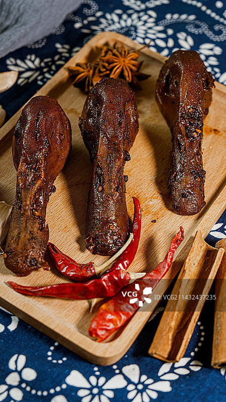 美味小吃麻辣鸭头图片素材