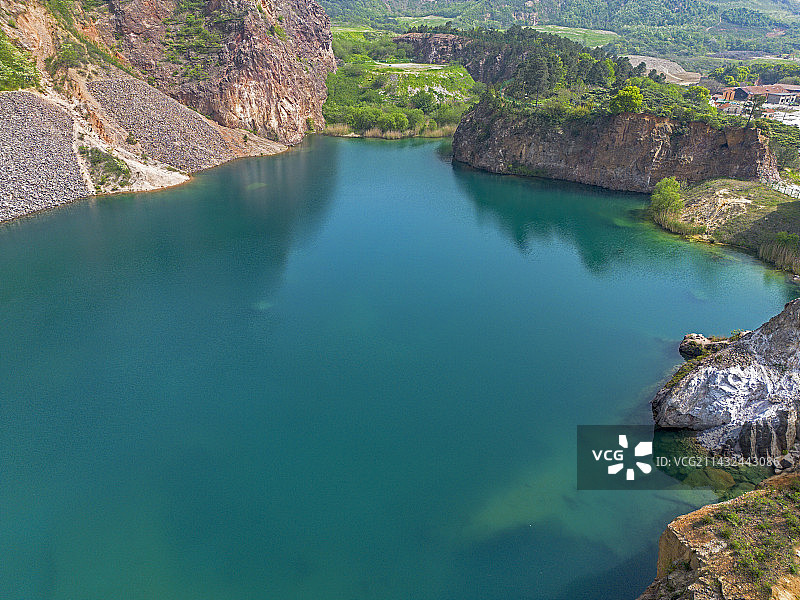 航拍苏州新区大阳山翡翠湖风光图片素材