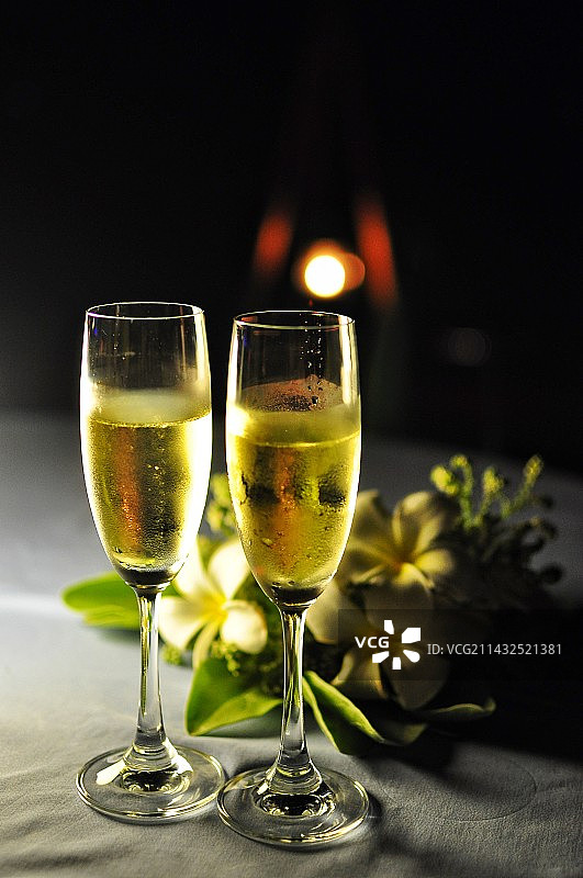 桌上饮料特写镜头图片素材