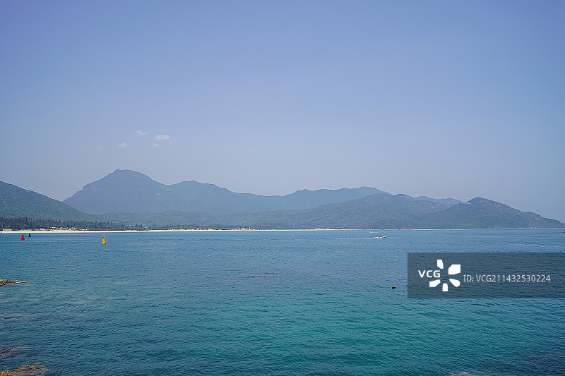 深圳西涌海边晴天景象图片素材