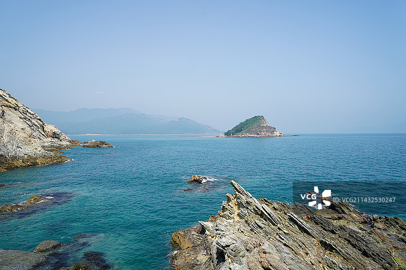 深圳西涌海边晴天景象图片素材