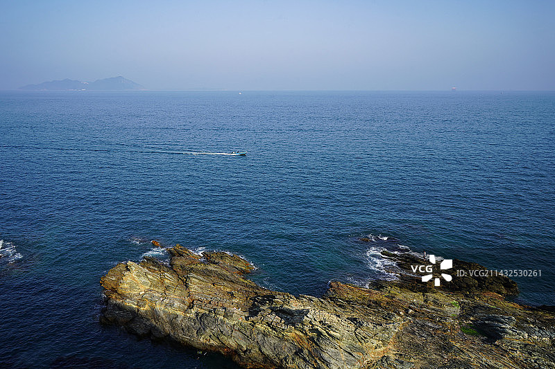 深圳西涌海边晴天景象图片素材