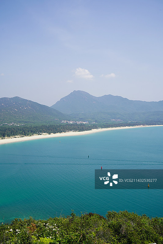 深圳西涌海边沙滩晴天景象图片素材