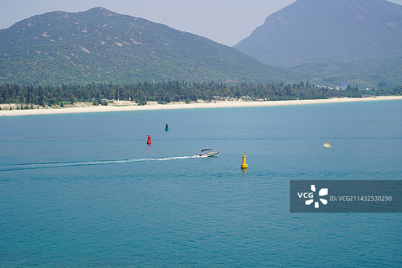 深圳西涌海边沙滩晴天景象图片素材