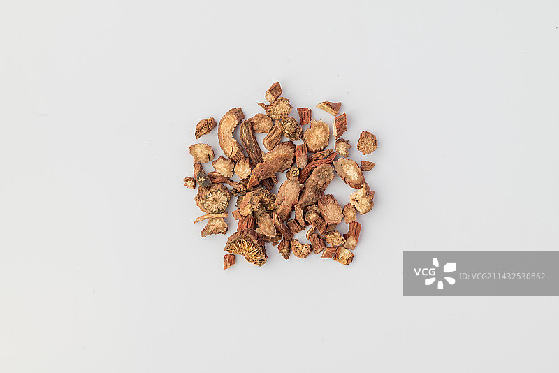 丹参-中医中药材草药临床医药标本百科白背景俯拍合集图片素材