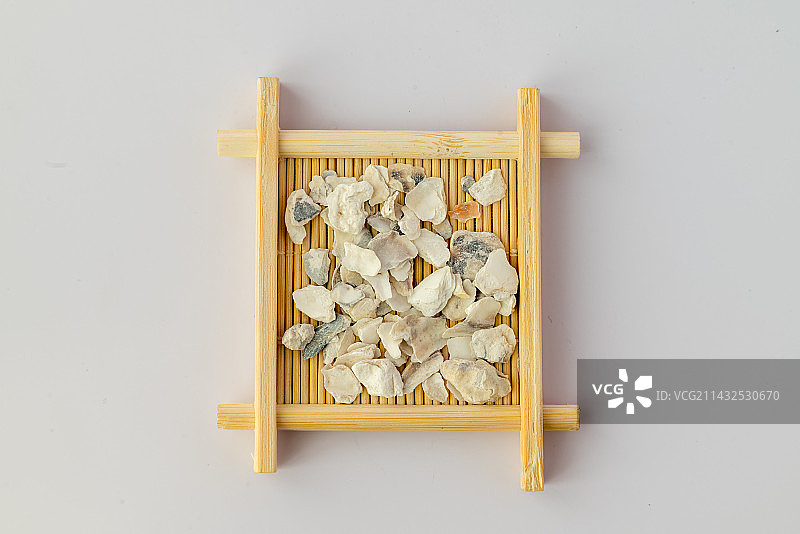 牡蛎-中医中药材草药临床医药标本百科白背景俯拍合集图片素材