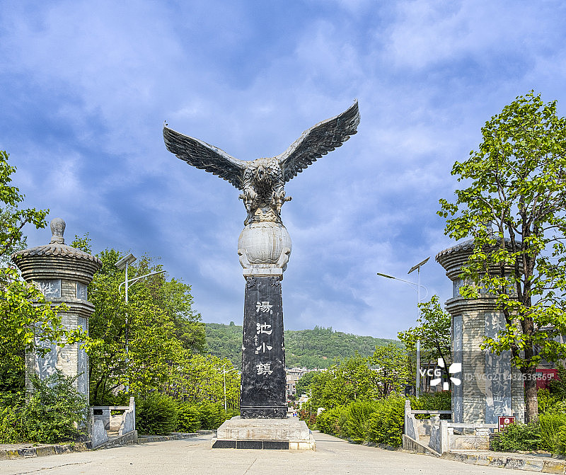 西安汤峪湖森林公园  龙泉寺图片素材