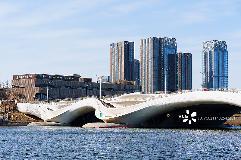 北京通州城市副中心城市风光，千荷泻露桥图片素材