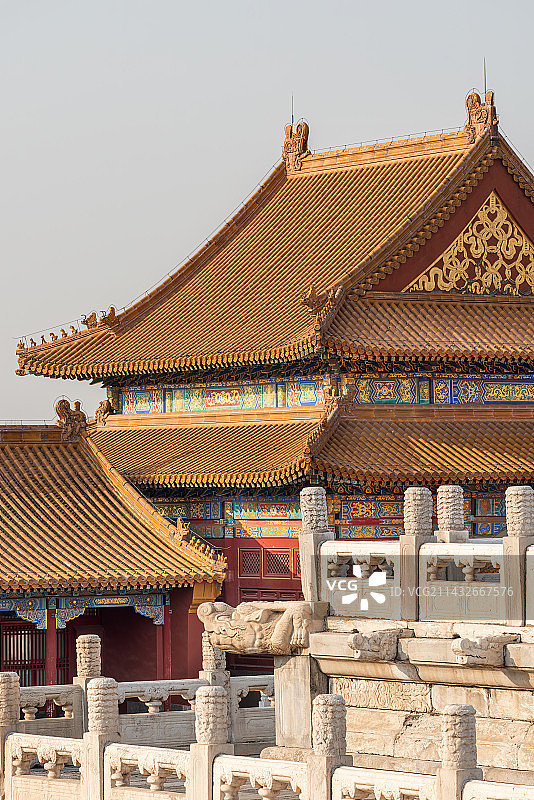 故宫三大殿汉白玉平台一角和崇楼图片素材