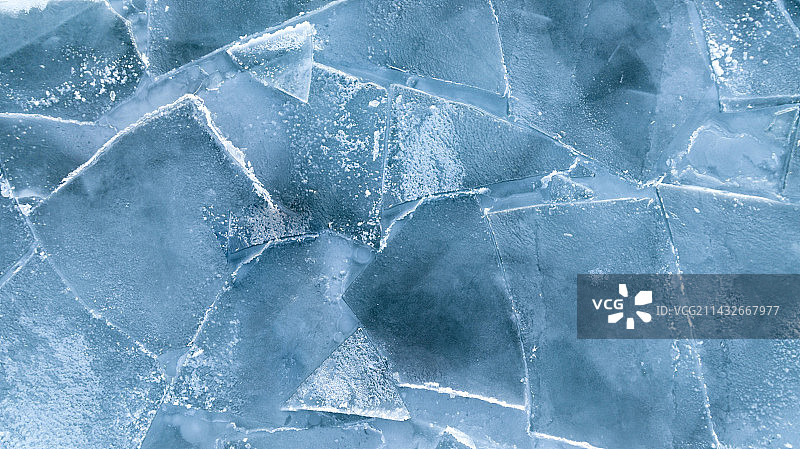 新疆赛里木湖蓝冰景观图片素材