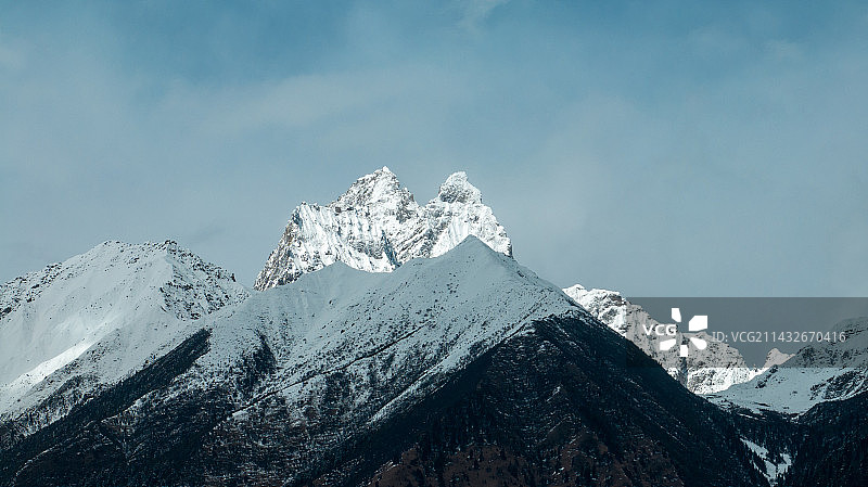西藏林芝雪山风光图片素材