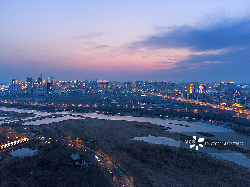 哈尔滨松北区城市夜景图片素材