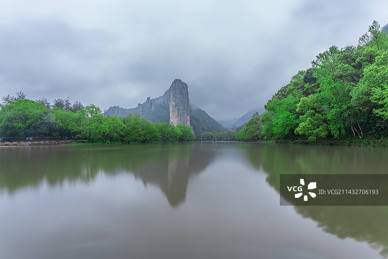 丽水缙云县仙都风景名胜区鼎湖峰图片素材