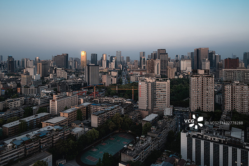 成都天际线黄金时刻图片素材