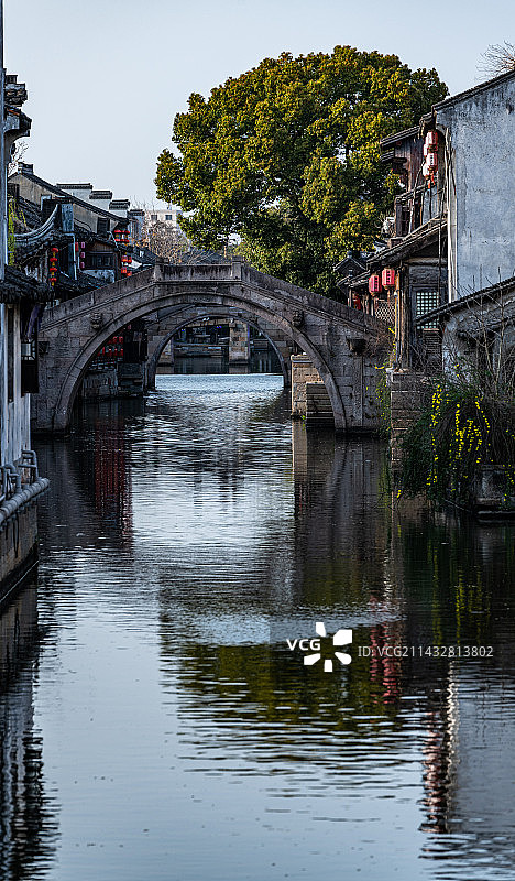 春天的浙江嘉兴嘉善西塘古镇水乡民居建筑倒影景观图片素材