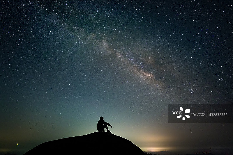 唯美银河拱桥星空图片素材