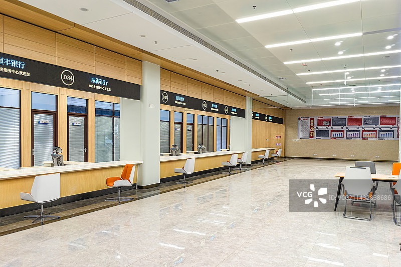 中国市民之家市政服务中心大厅，国内银行窗口办理业务，营业厅柜台服务窗口，室内无人图像摄影图片素材
