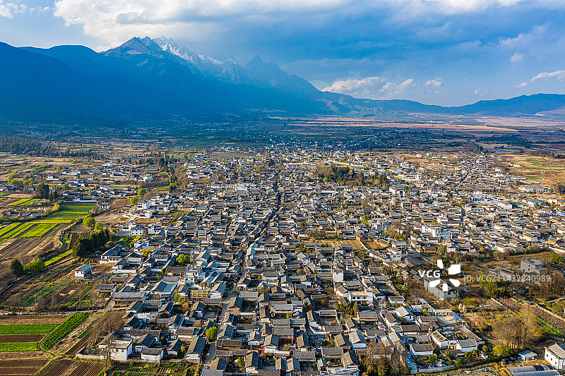 航拍云南丽江白沙古镇 丽江古城世界文化遗产 原生态纳西村落 纳西族古都图片素材