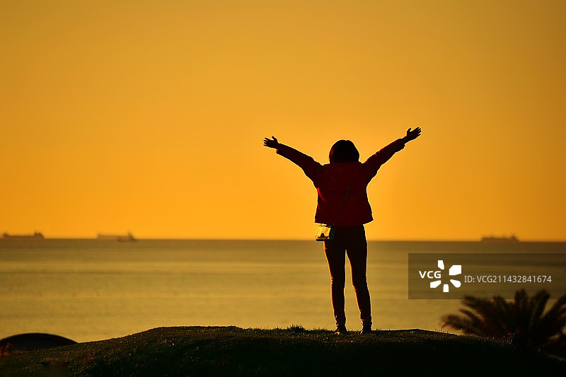 迎接阳光图片素材