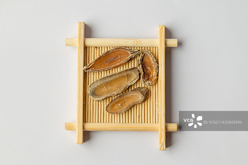 郁金-中医中药材草药临床医药标本百科白背景俯拍合集图片素材