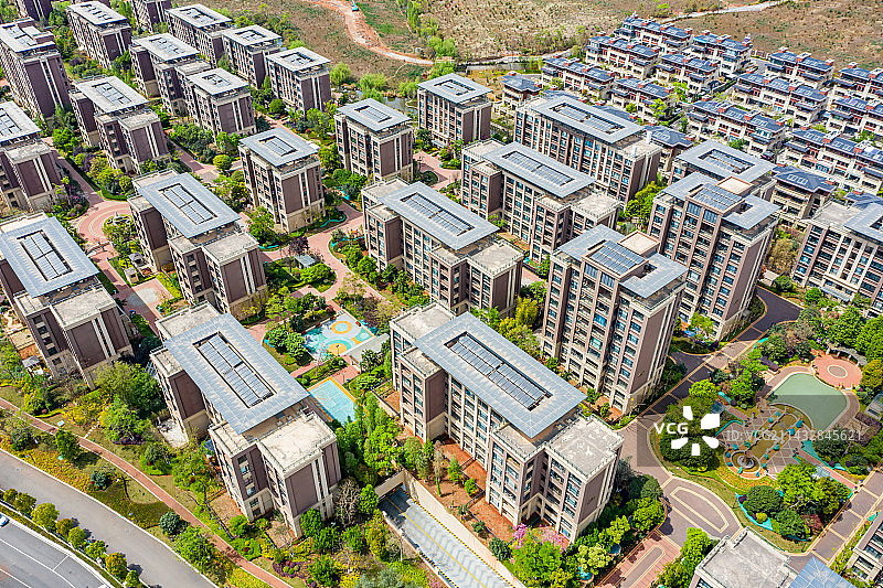 航拍七彩云南古滇名城度假区 高端住宅建筑群 云南昆明滇池南岸 晋宁区文旅养生养老度假区图片素材
