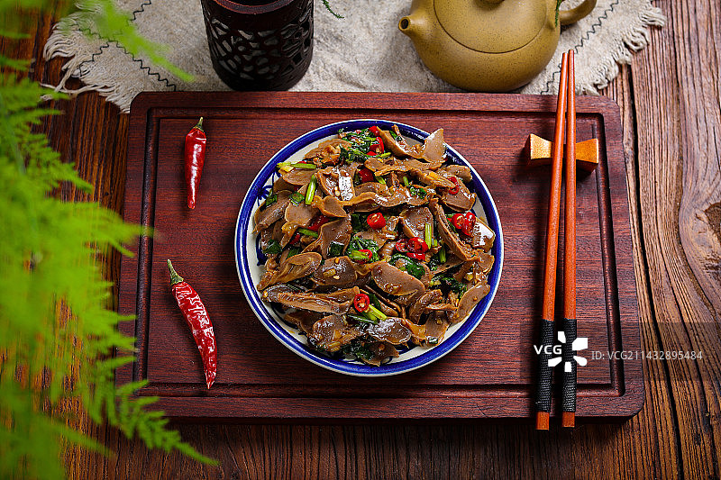 中餐美食菜肴凉拌卤郡肝鸡胗图片素材