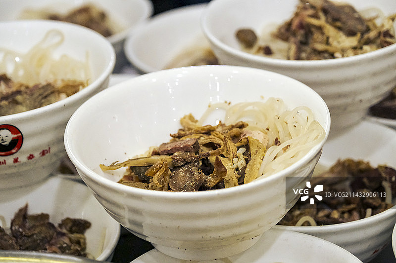 山西太原特色小吃羊杂割图片素材