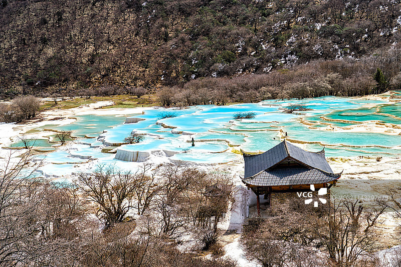 中国四川省黄龙自然风景区五彩池图片素材