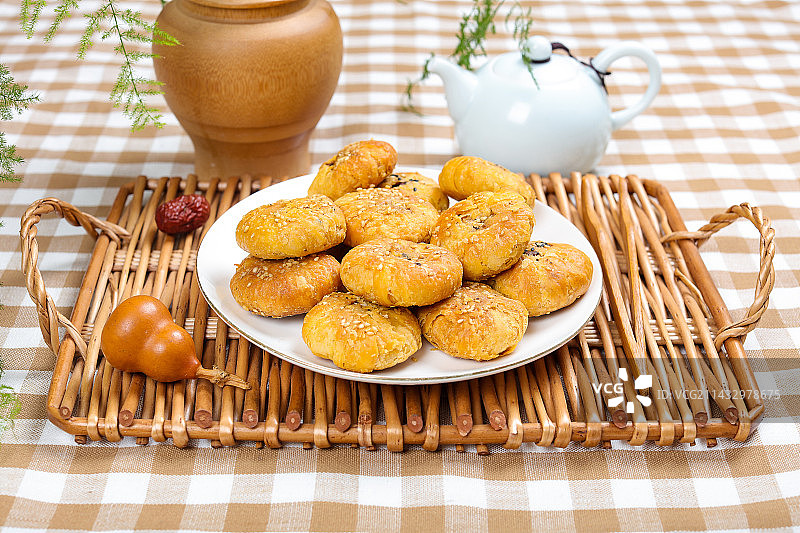 香酥美味特色小吃美食芝麻酥饼图片素材