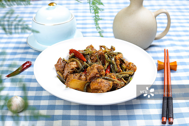 营养美味家常菜干豆角烧排骨图片素材