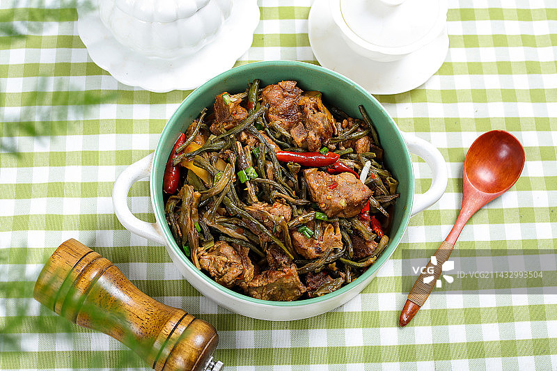 美味特色菜豆角炖排骨图片素材