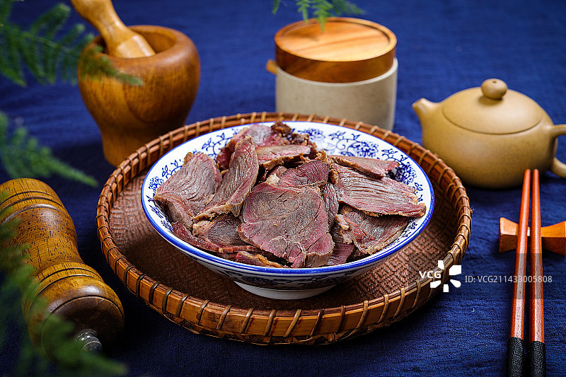 营养美味家常菜卤酱驴肉图片素材