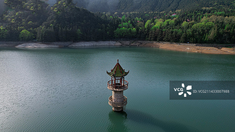 芦林湖图片素材