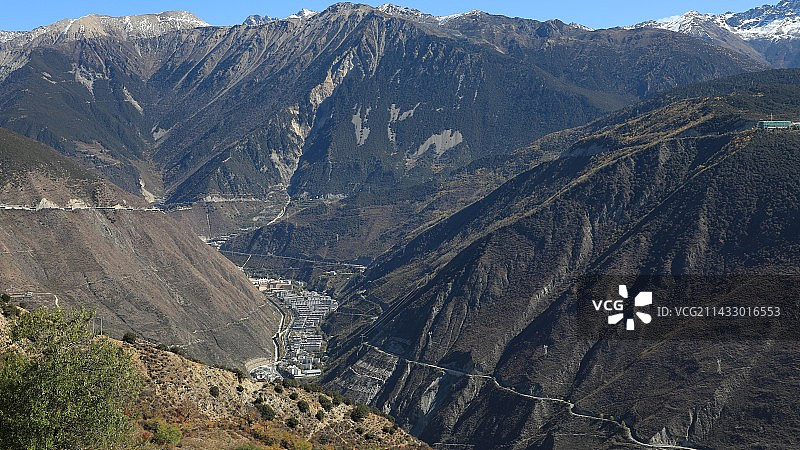 西南高原地貌特征图片素材